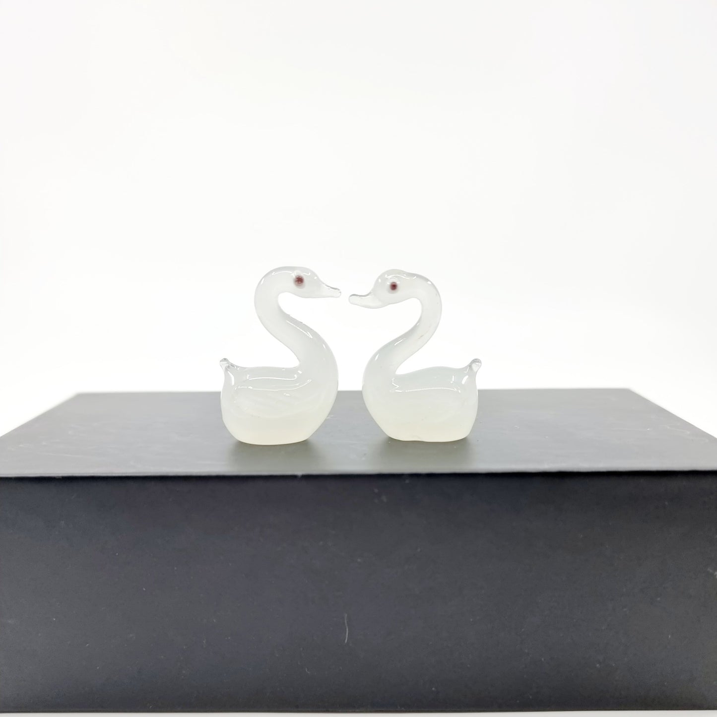 Bibelot - Couple de cygnes en verre