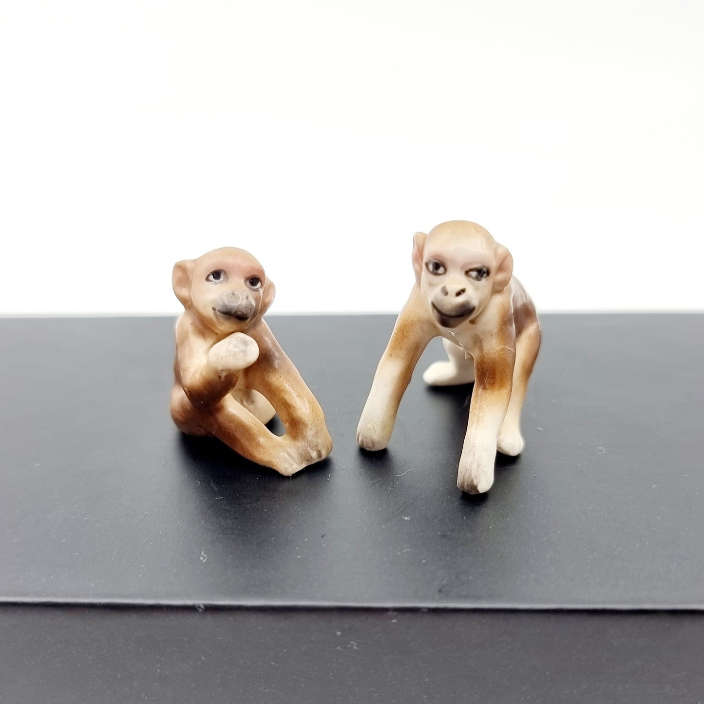 Bibelot - Singes joueurs (2 pièces)