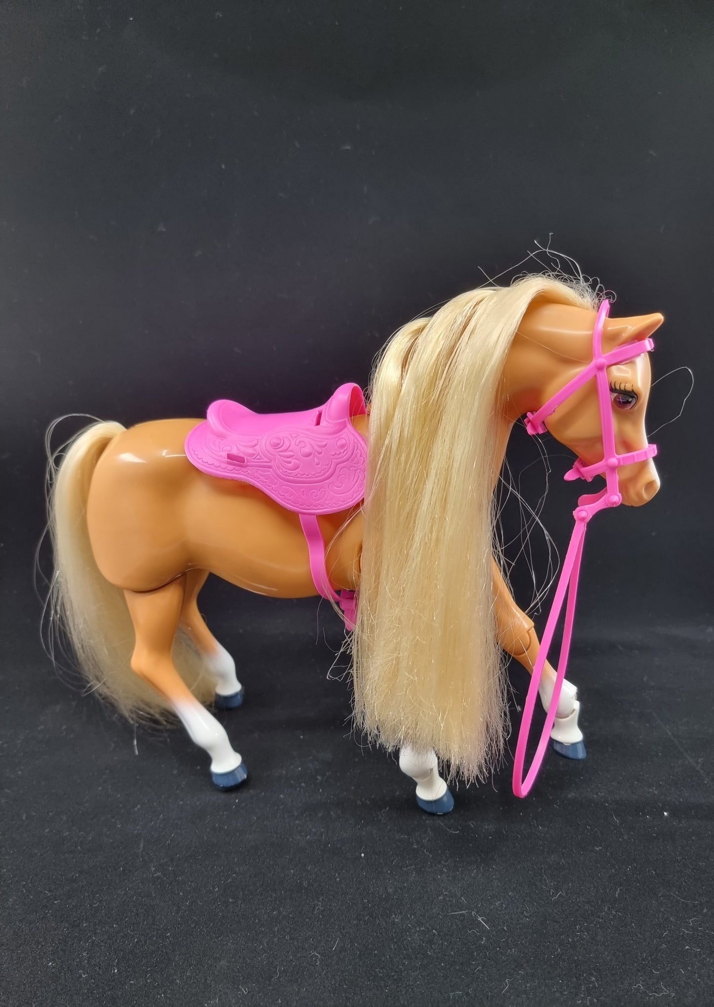 Cheval articulé Barbie