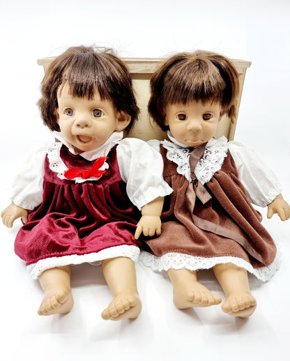 Poupées jumelle