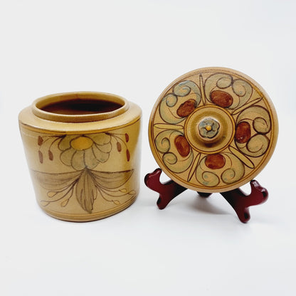 Jarre avec couvercle