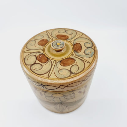 Jarre avec couvercle