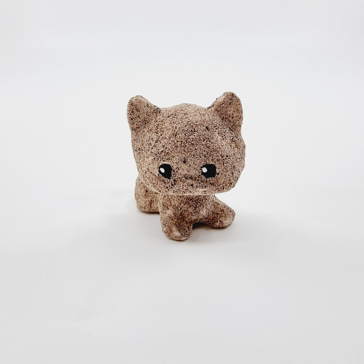 Petit chat en résine à grosse tête (Modèle n°33)