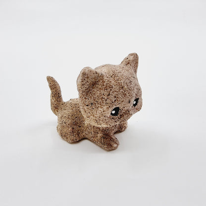 Petit chat en résine à grosse tête (Modèle n°33)