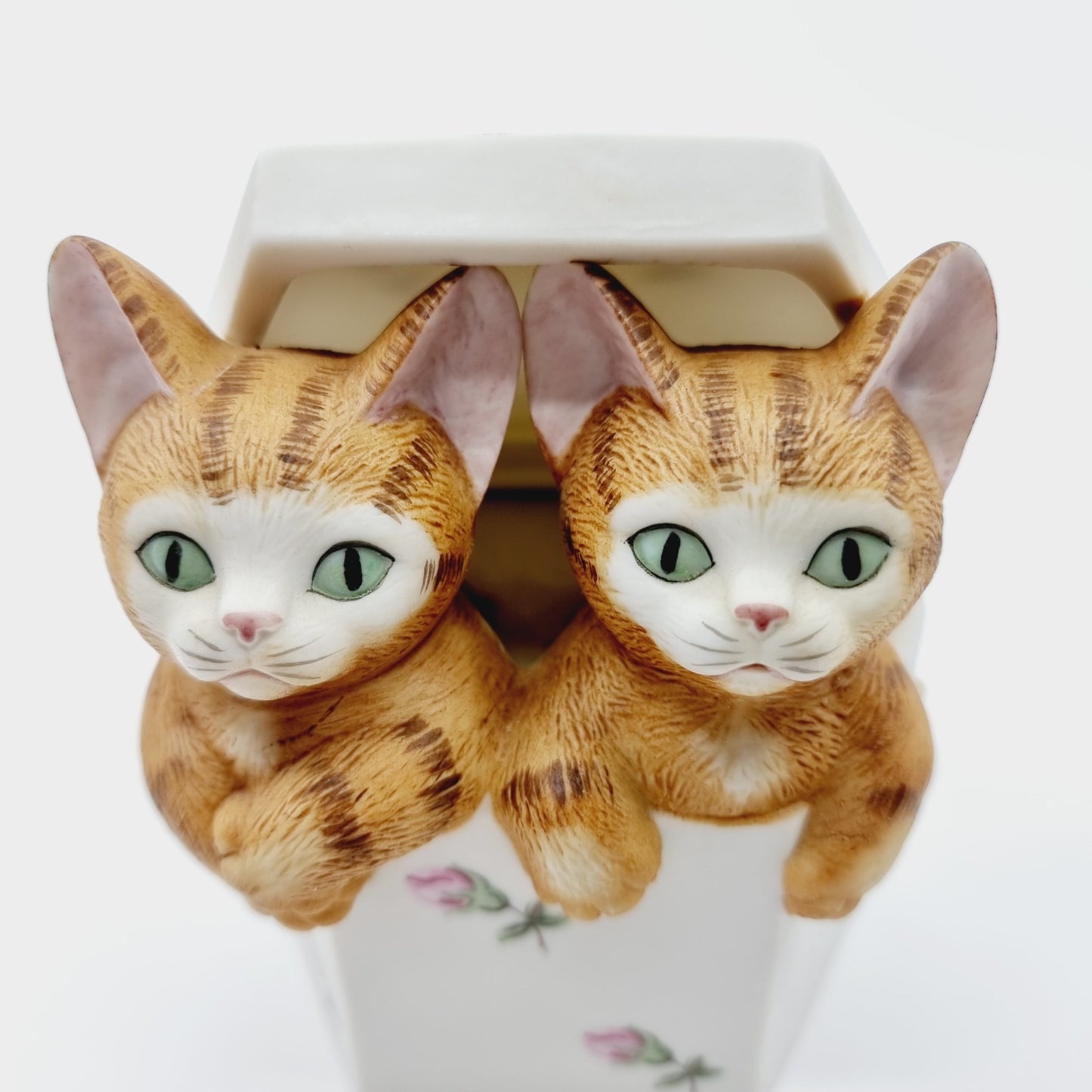 Boîte à musique chats (Modèle n°32)