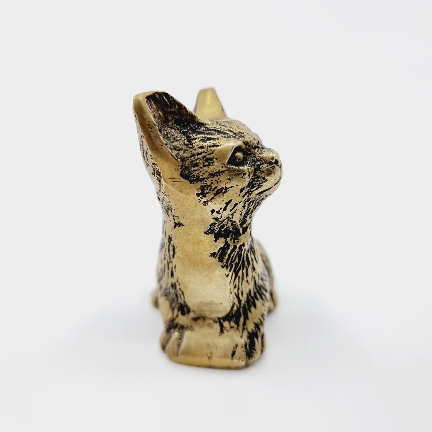 Chat assis en laiton (Modèle n°38)