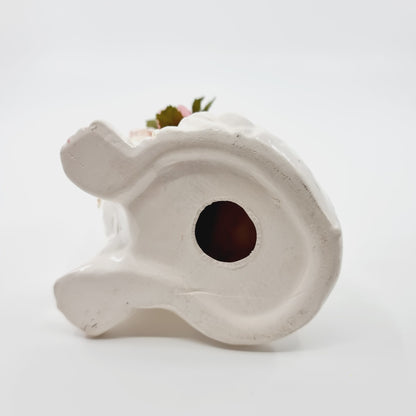Chat blanc au collier de fleurs (Modèle n°72)