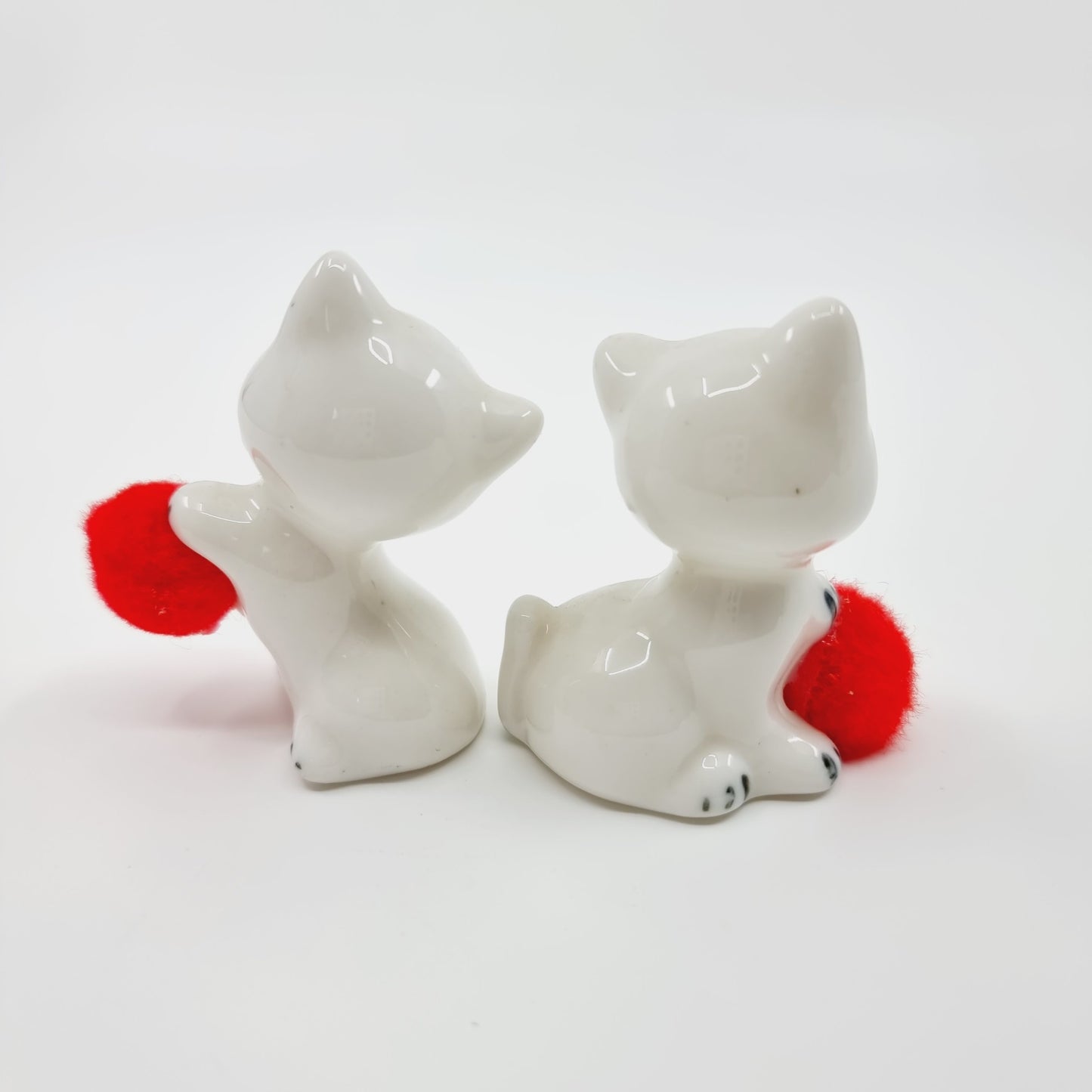 Couple de chats avec leur pelote (Modèle n°71)