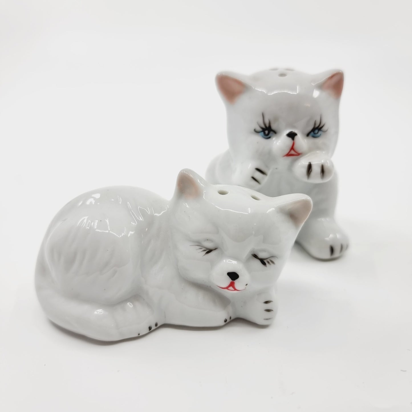 Salière et poivrière - chats dans leur panier (Modèle n°81)