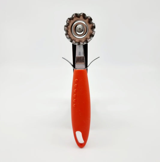 Roulette à pâte cannelée - rouge