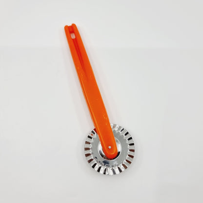 Roulette à pâte cannelée - orange