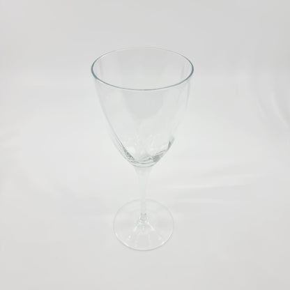 Verre à vin strié (4 pièces)