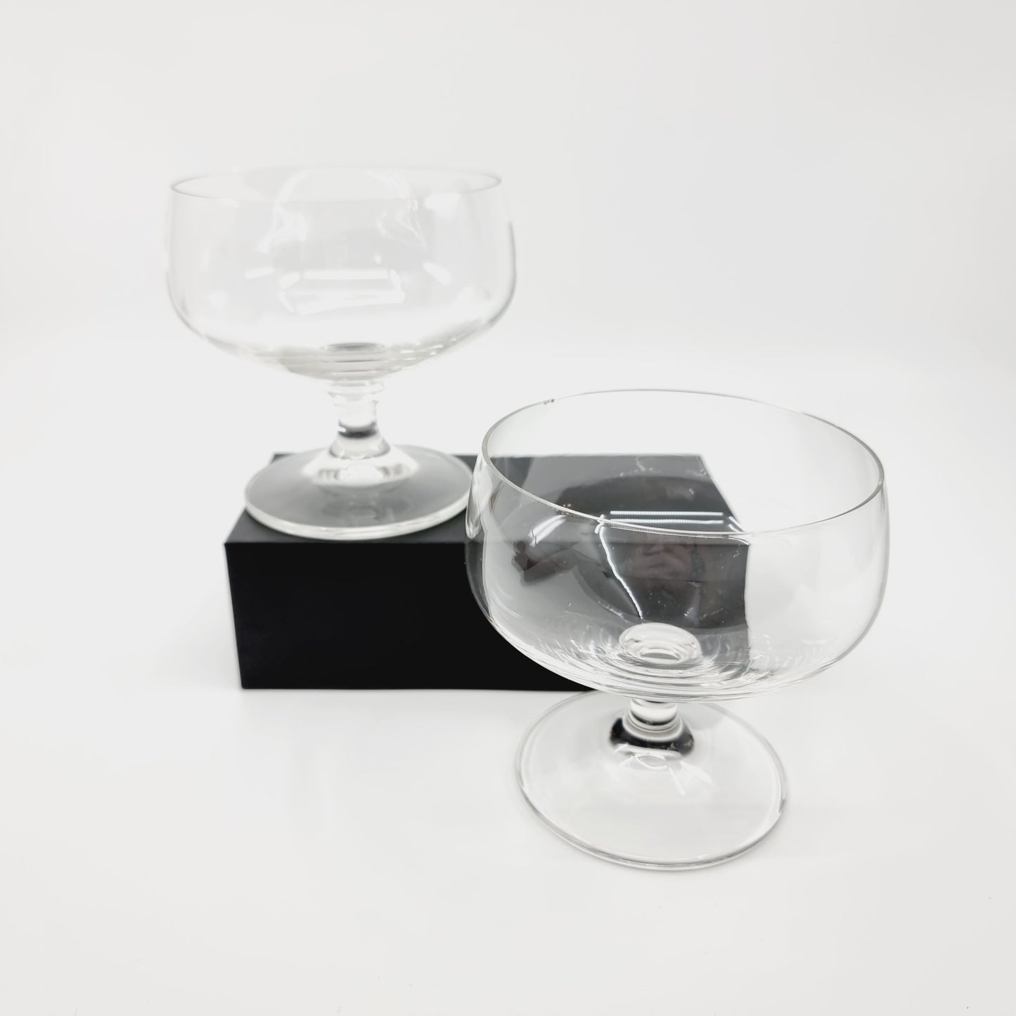 Coupe sur pied en verre (2 pièces)