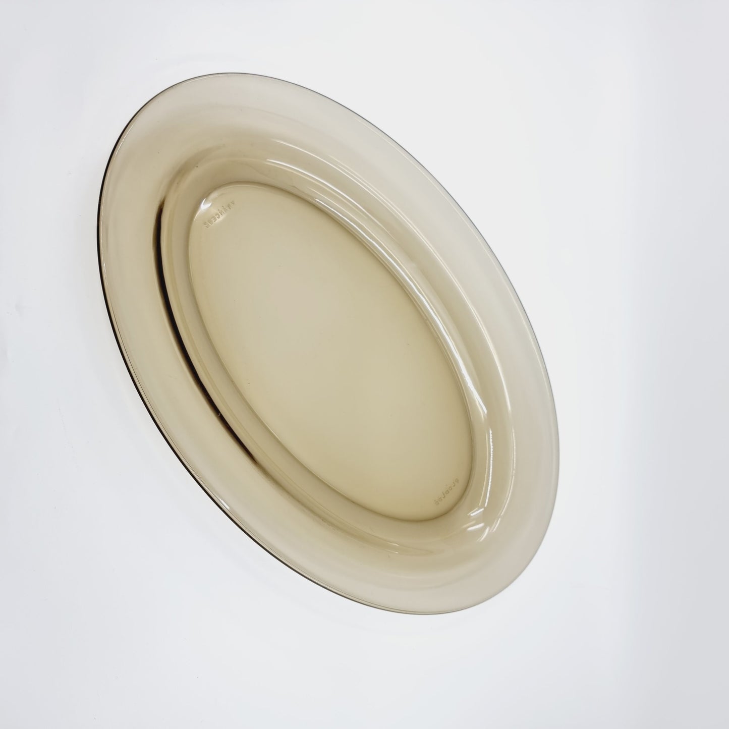 Plat ovale en verre fumé