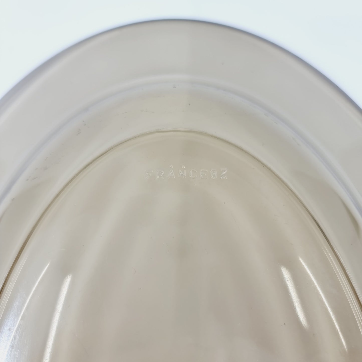 Plat ovale en verre fumé