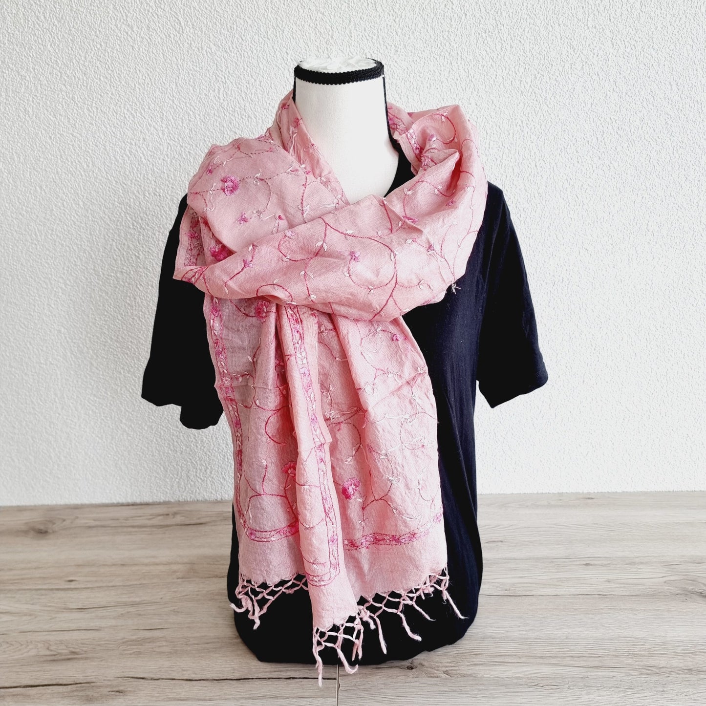 Foulard en soie - brodé