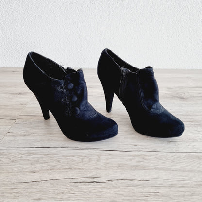 Bottine noire à talon (Pointure : 41)