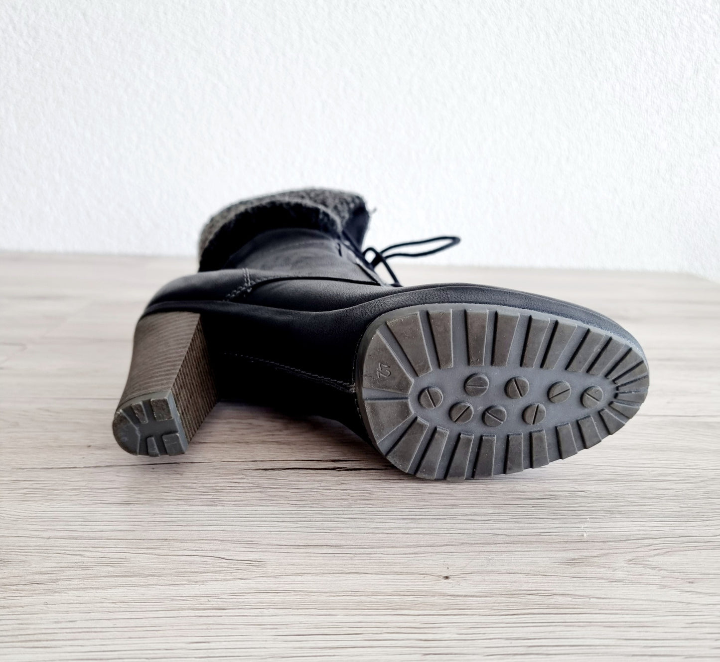 Bottine fourrée à talon (Pointure : 42)