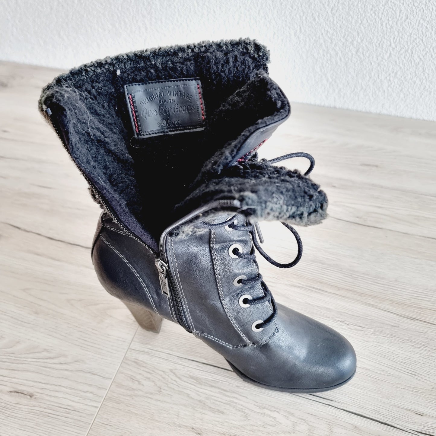 Bottine fourrée à talon (Pointure : 42)