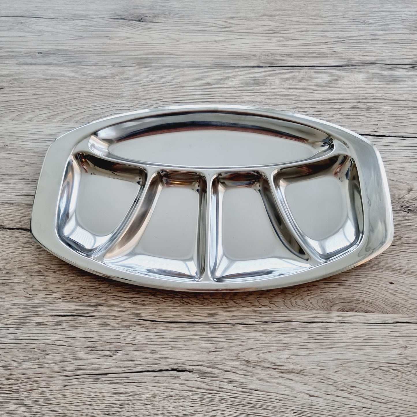 Plat compartimenté en inox