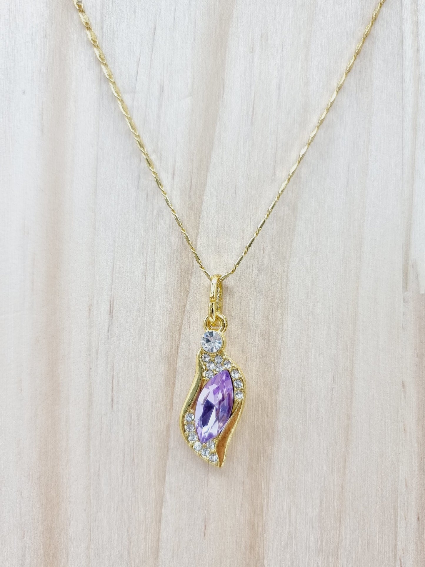 Collier, bracelet & boucles d'oreilles - perles mauve