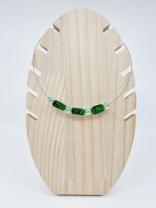 Collier cerceau - perles vertes