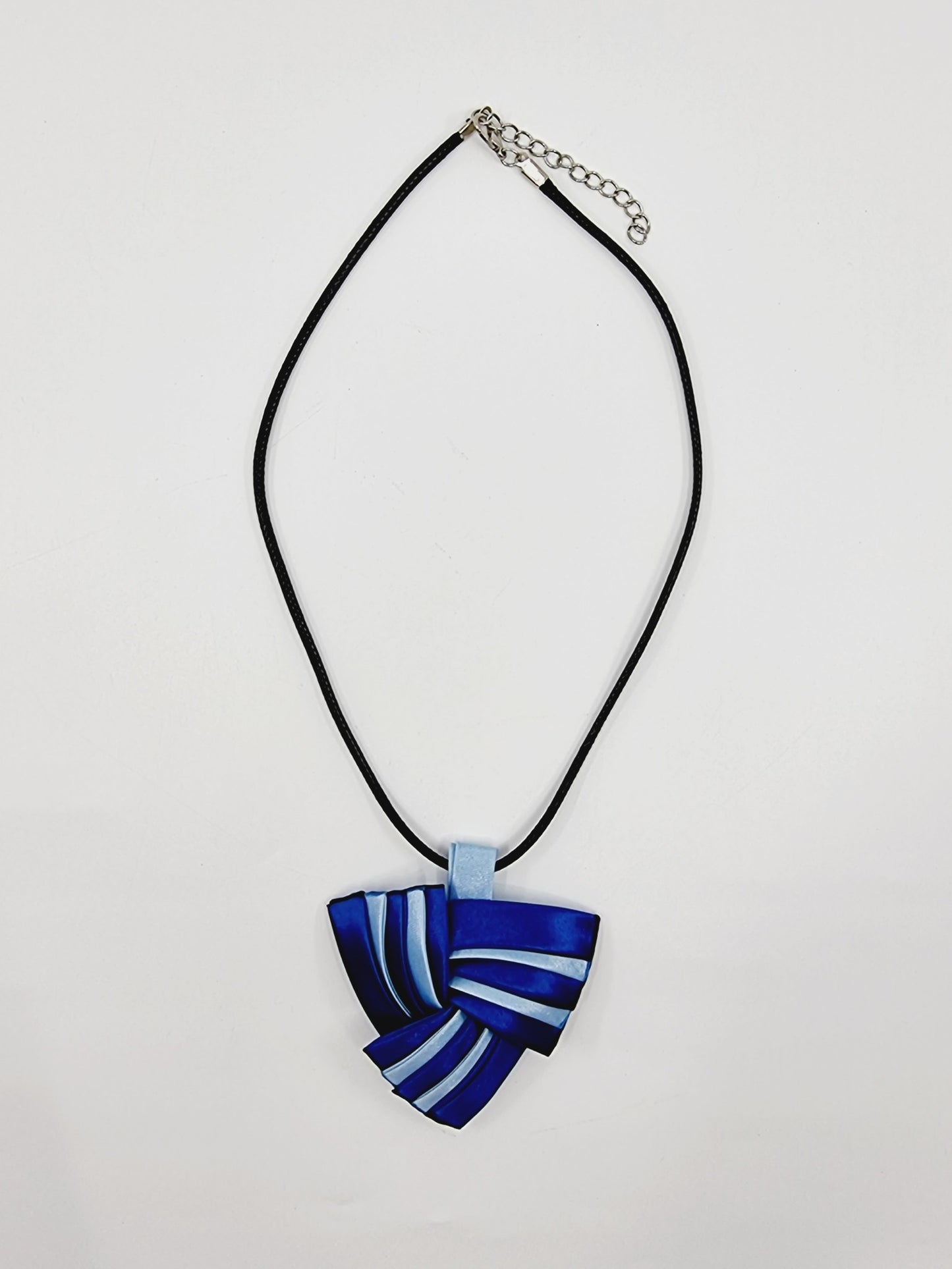 Collier en tissu bicolore - bleu clair/bleu foncé