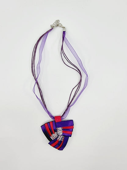 Collier en tissu bicolore - violet/rose avec paillettes