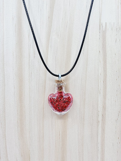 Collier fiole - coeur rouge