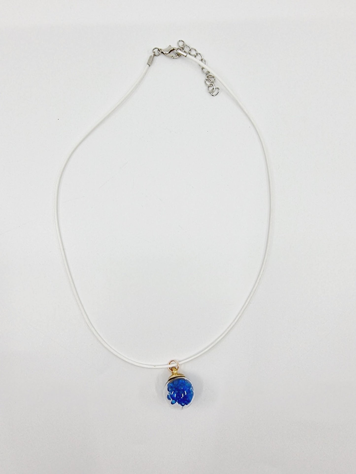 Collier boule - bleu électrique