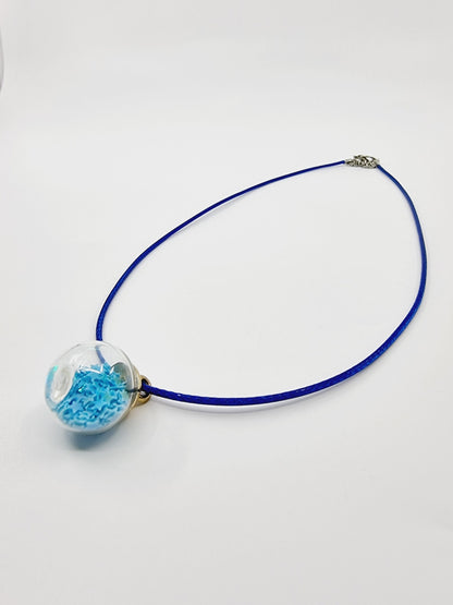 Collier boule - étoiles sky blue