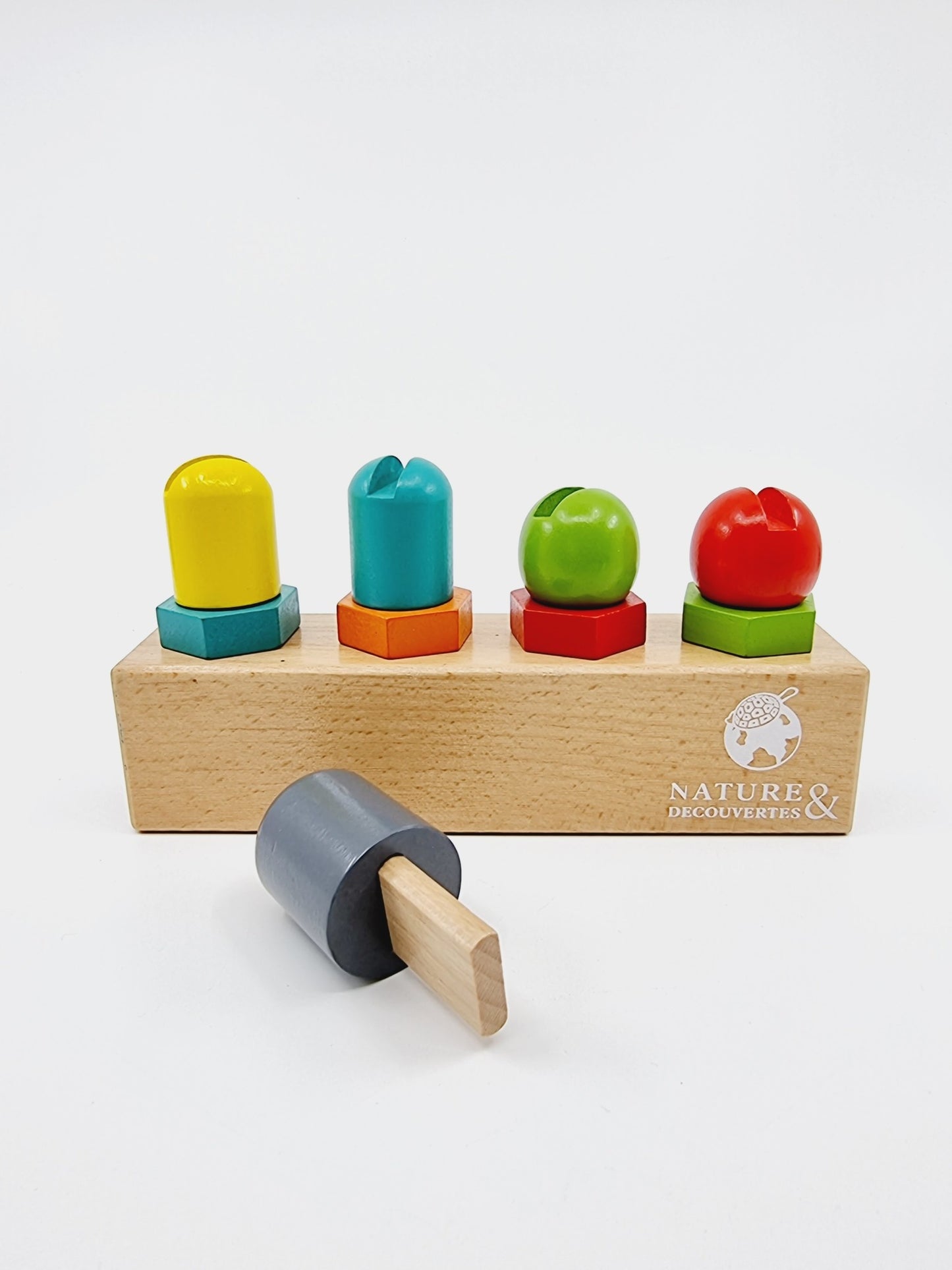 Visse & dévisse ton jouet en bois