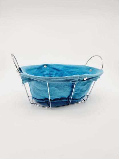 Corbeille en métal avec tissu