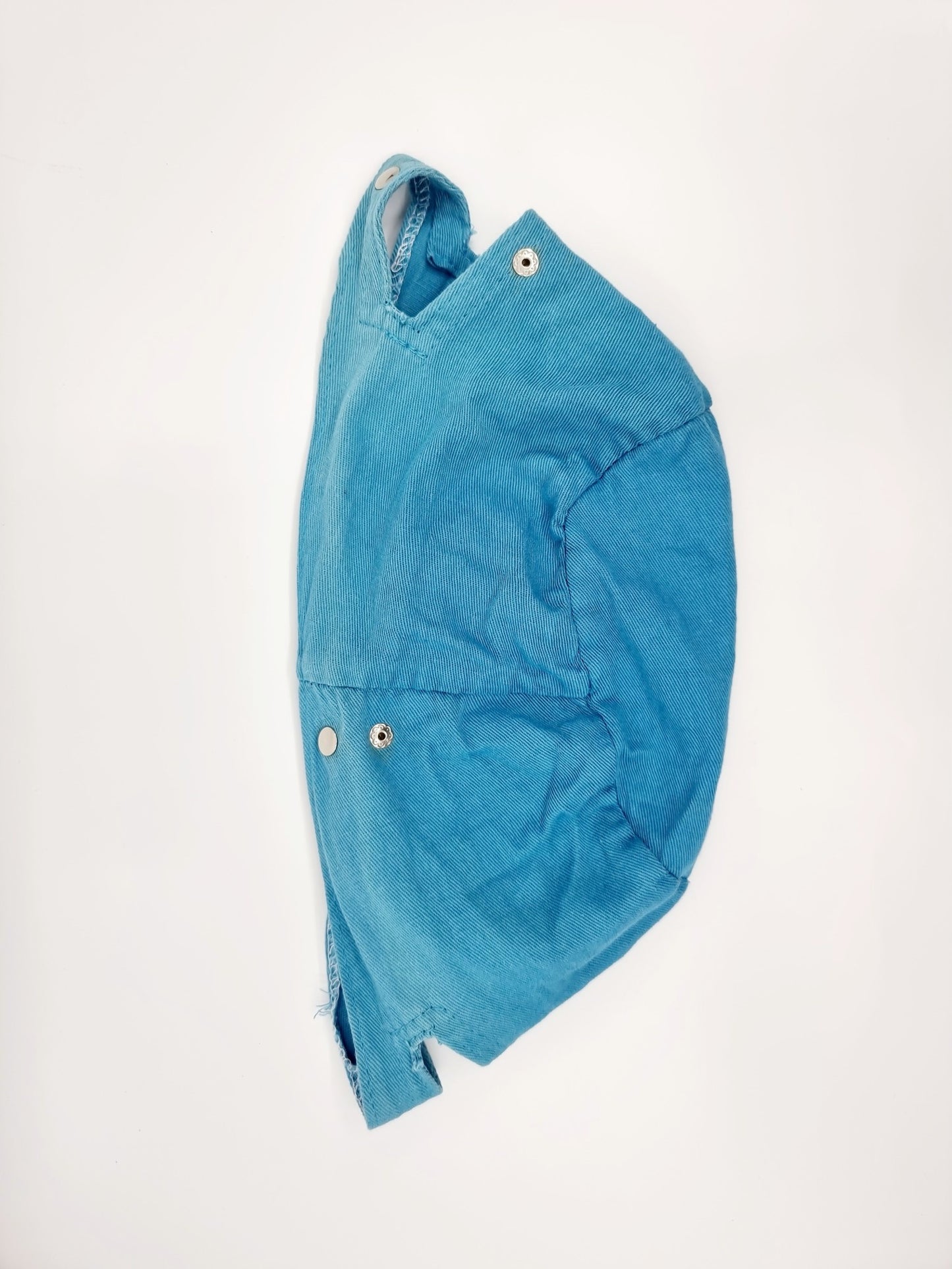 Corbeille en métal avec tissu