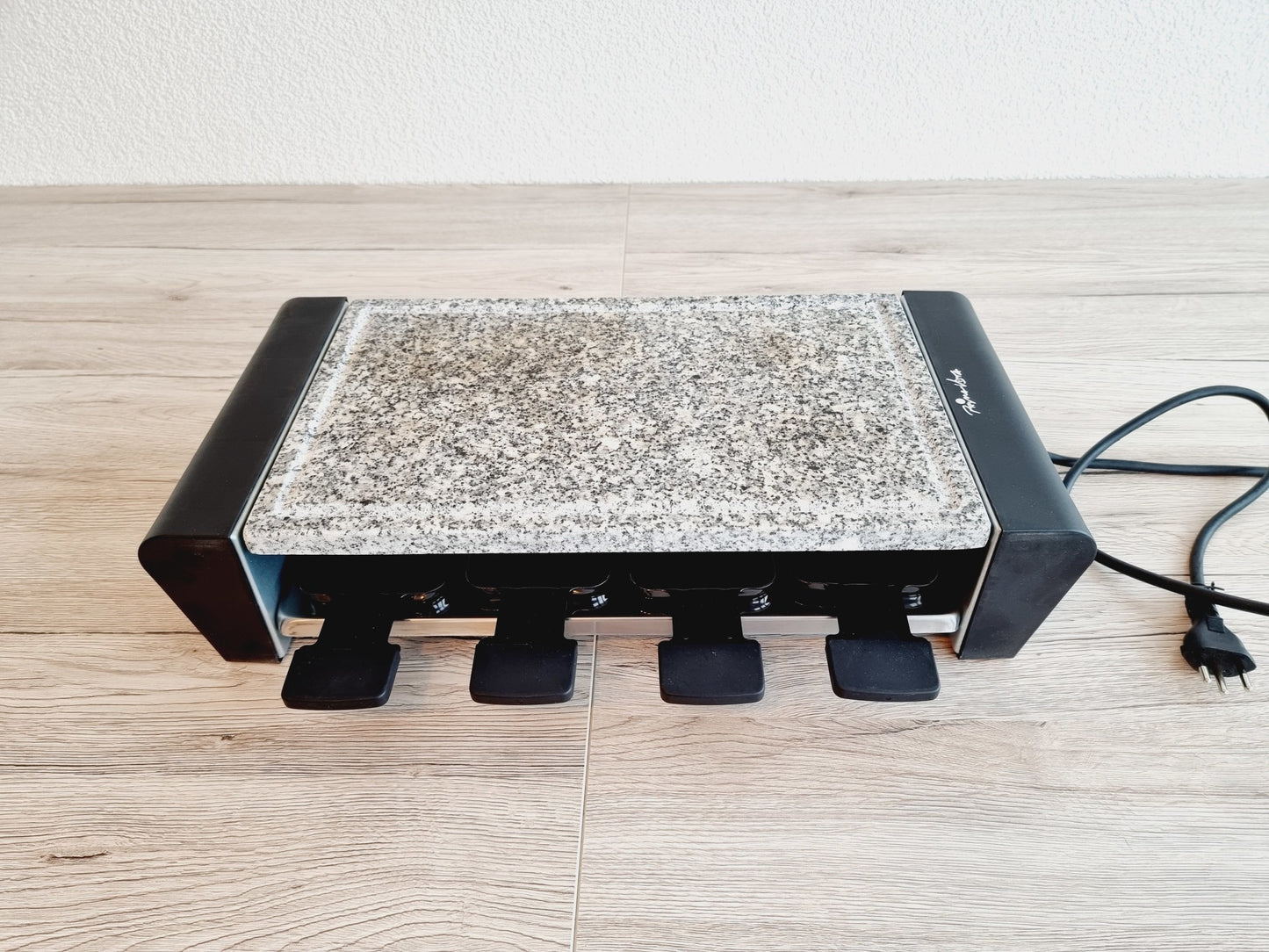 Four à raclette avec grill (8 personnes)