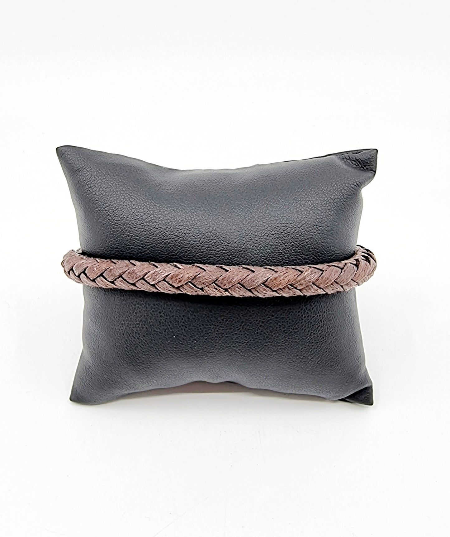 Bracelet fin en cuir tressé