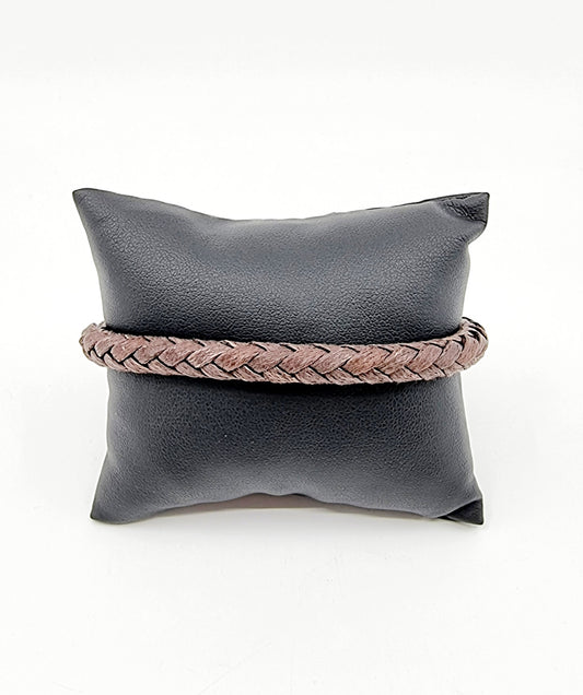 Bracelet fin en cuir tressé