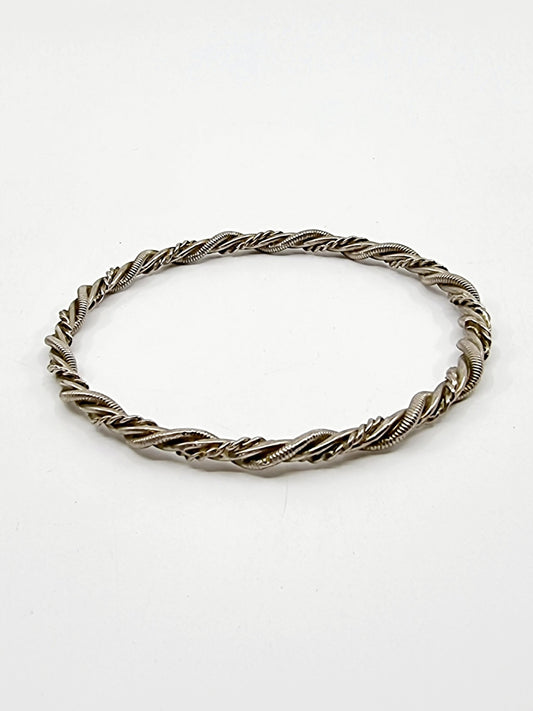 Bracelet torsadé argenté