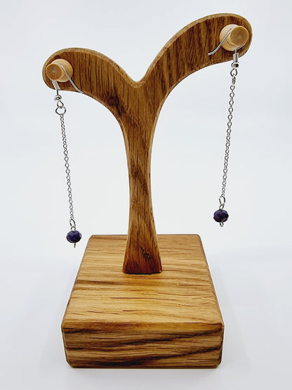 Boucles d'oreilles longues - boule violette