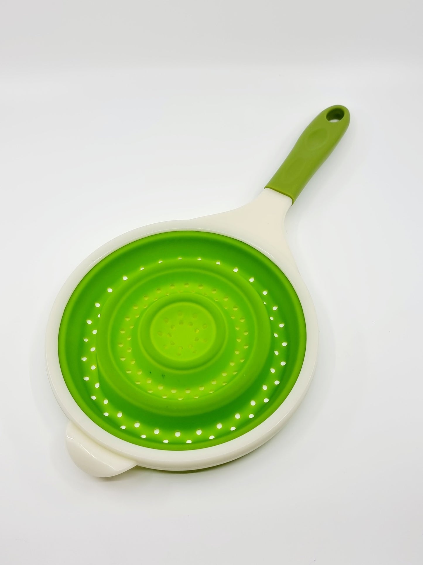 Passoire pliable à manche