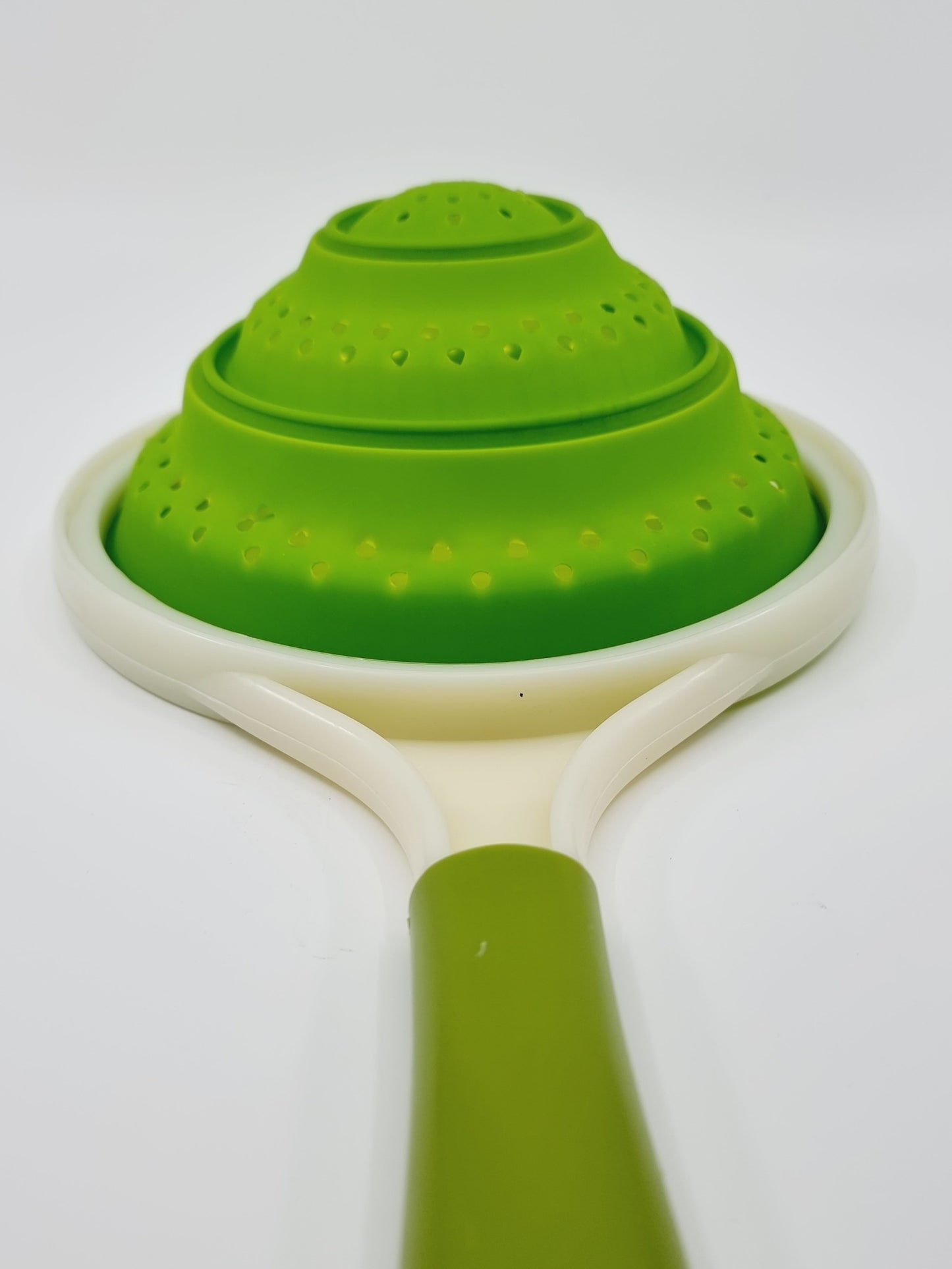 Passoire pliable à manche