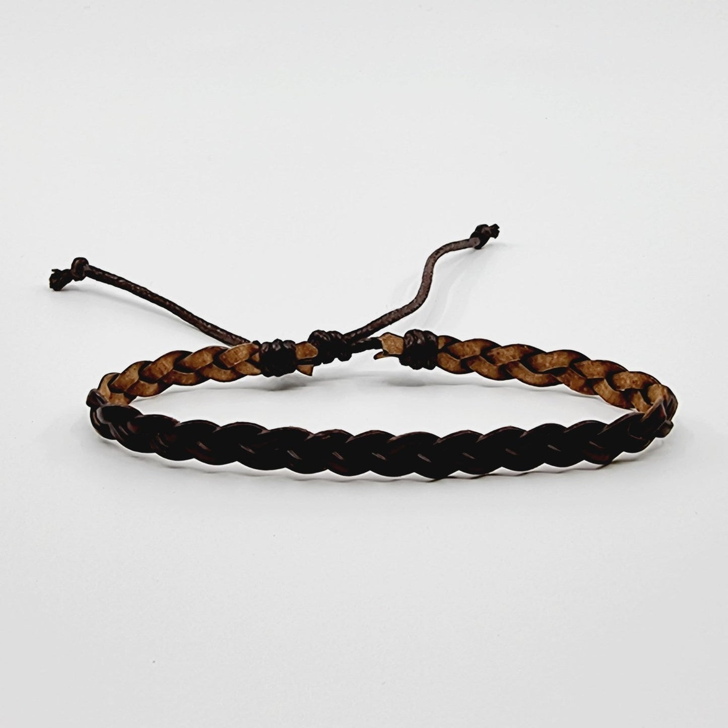 Bracelet en cuir tressé très fin
