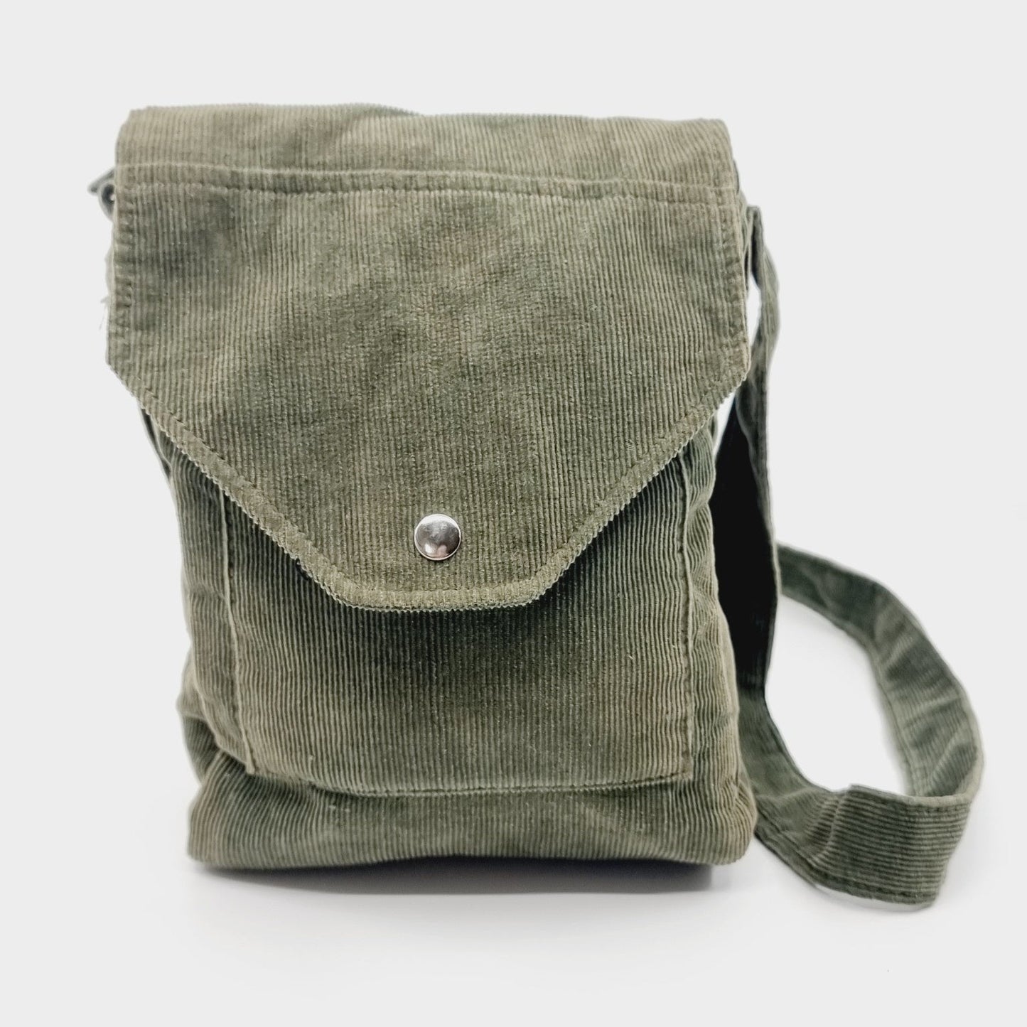 Sac bandoulière en tissu kaki