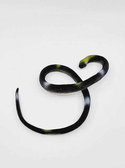 Serpent en plastique