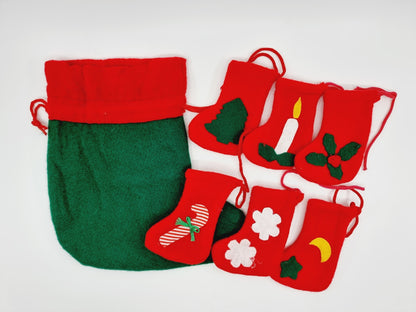 Botte de Noël à suspendre (7 pièces)