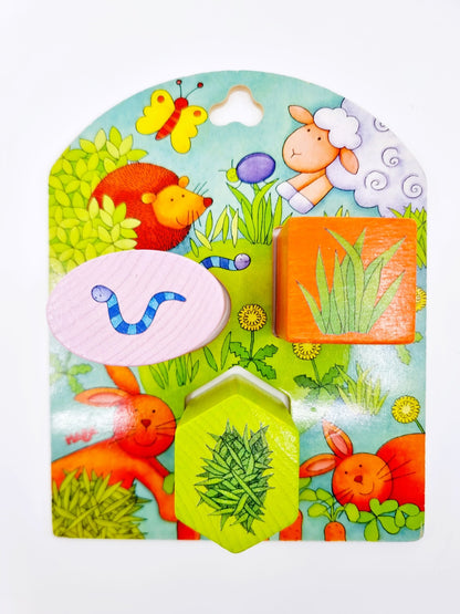 Maison d'éveil avec formes en bois