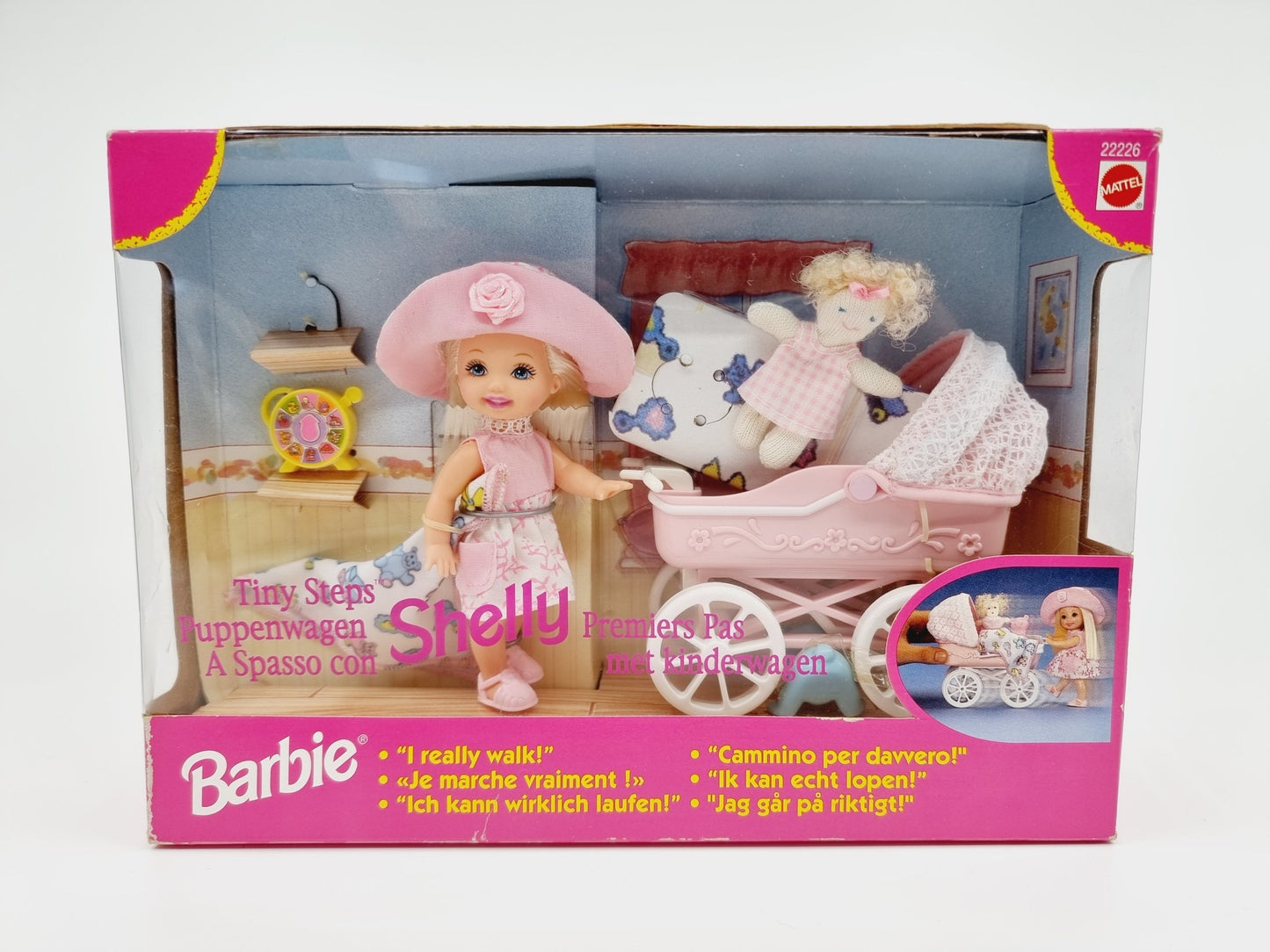 Barbie - Shelly, Premiers pas