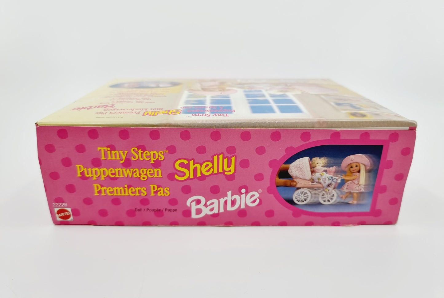 Barbie - Shelly, Premiers pas