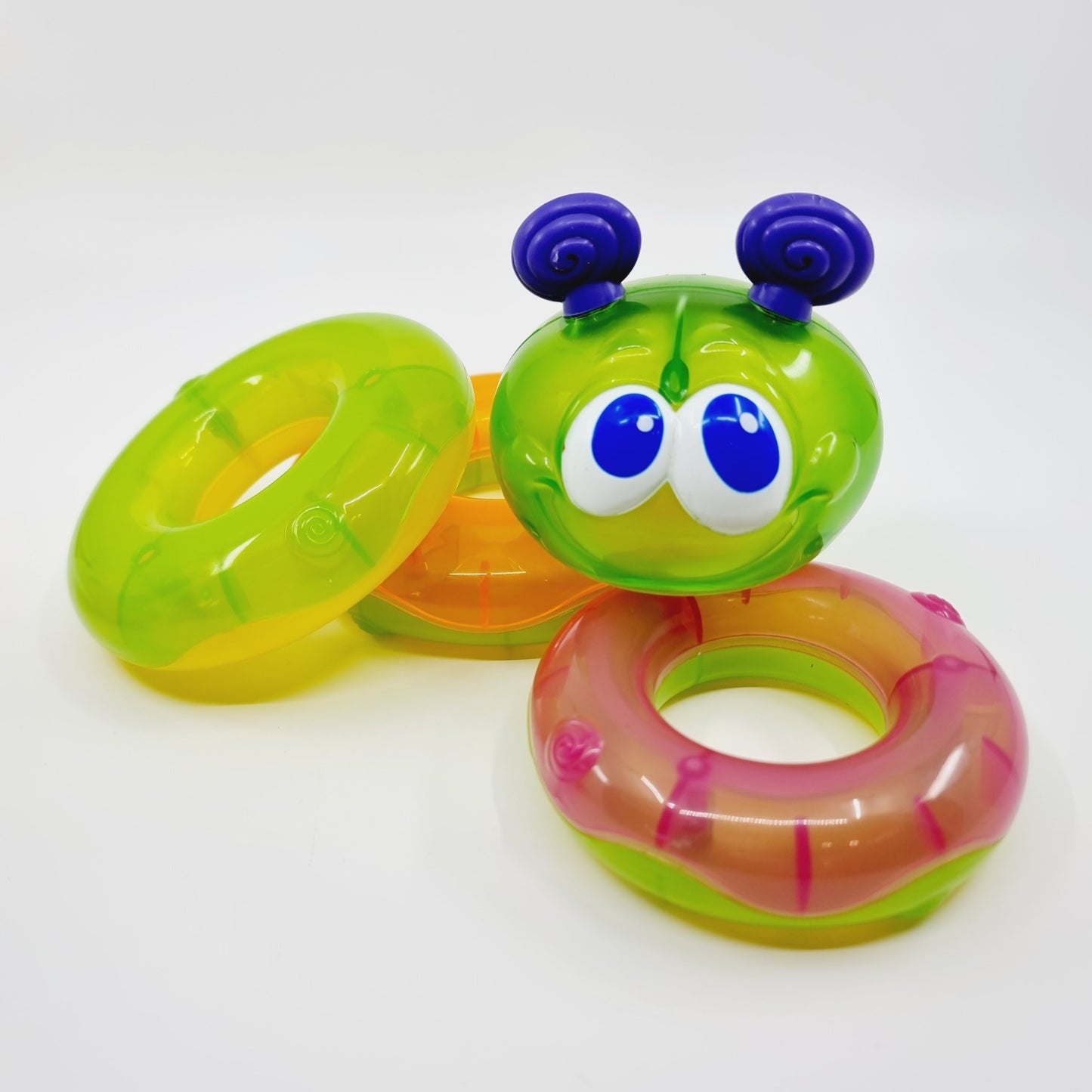 Chenille musicale avec anneaux empilables