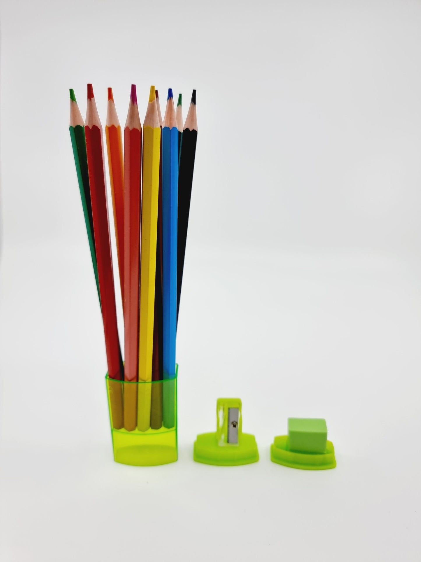 Crayons de couleur avec taille-crayon/gomme - vert